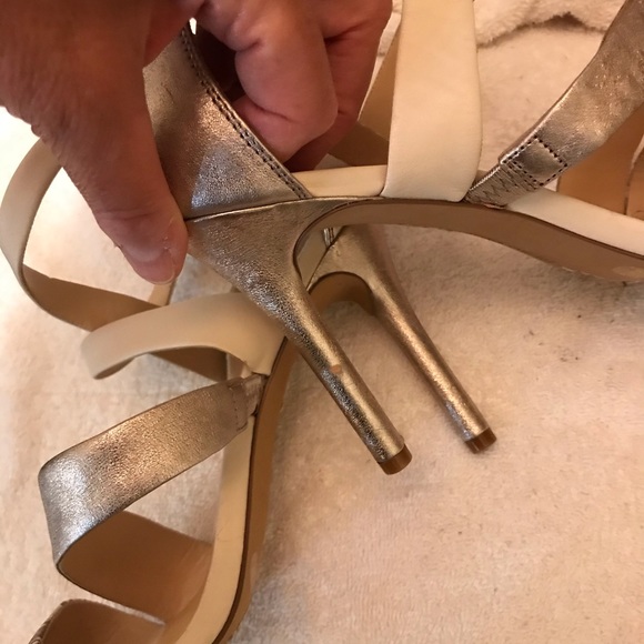 Vince Camuto rose silver Chakeetan leather sandals size 9 1/2 - Picture 10 of 15